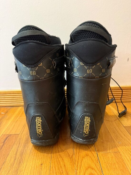 Atomic Snowboard Boots Size US 8 Black With Patterned Design - Mens Snow Gear main image 6